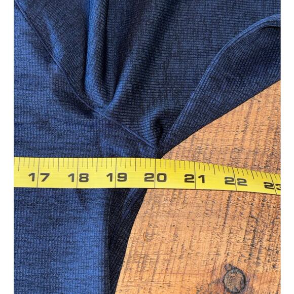 Prana Womens Navy Blue Cropped Ribbed Stretchy Athletic Top Thumbholes Large - Picture 6 of 8